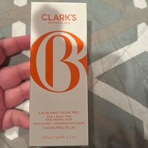 Brand new clarks botanicals daily glow peel